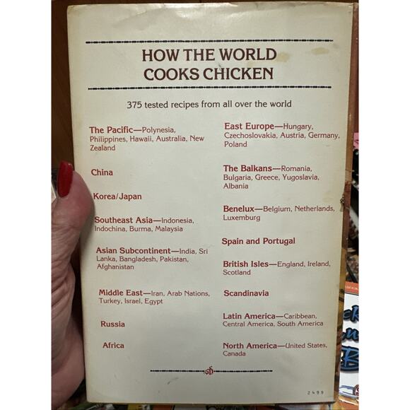 Vtg How The World Cooks Chicken 375 Great Recipes History Muessen 1980 - Picture 2 of 6